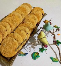 شیرینی کشمشی زرده ای