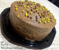 کیک _شکلاتی_با_کرم_مخصوص