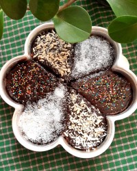 کیک خیس شکلاتی به مناسبت روز زن برای خودم