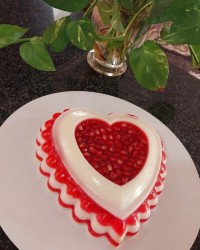 ژله انار و پاناکوتا وانیلی