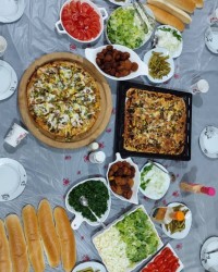 پیتزای گوشت ومرغ