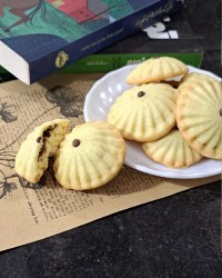 شیرینی با مغز شکلات