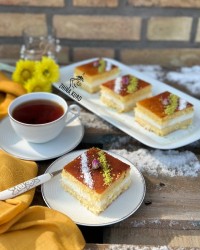 کیک بسبوسه کرمدار