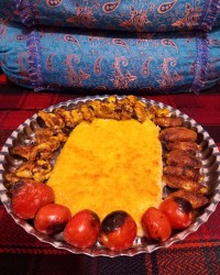 برنج زعفرانی وجوجه