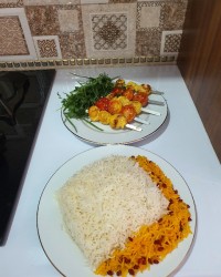 زرشک پلو با مرغ حلزونی