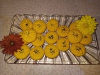 شیرینی نون برنجی زعفرونی