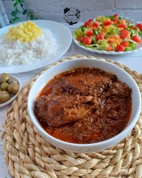 خورش فسنجان با مرغ