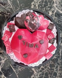 قلب سوپرایز شکلاتی