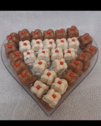 شکلات آجیلی