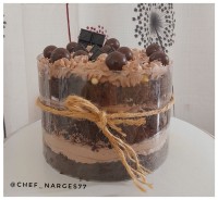 کیک اسفنجی (با سه قلم مواد)