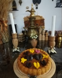 کیک شیفون شکلاتی میلاد علی ابن الحسین علیه السلام مبارکباد