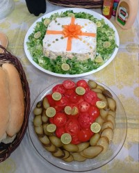 بفرمایید سالاد الویه