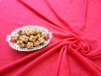 اللهم بارک لمولانا صاحب الزمان شیرینی کنجدی به مناسبت ولادت شاهزاده حضرت علی اکبر