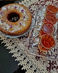 کیک با آرد نان سنگک