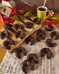 شیرینی ماهک