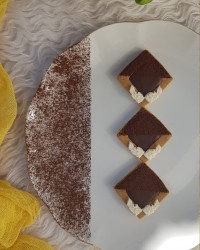 شیرینی قهوه و کارامل