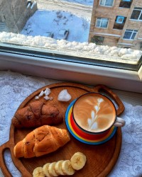 قهوه لاته و پنکیک