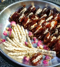 خرمای شکم پر