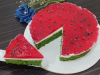 چیز کیک با پایه کیک اسفناج