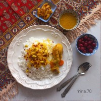 زرشک پلو با مرغ زعفرونی