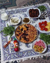 لبوپلو با کتلت سویا و ته دیگ لبو