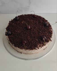 کیک کافی شاپی با فیلینگ موس شکلات