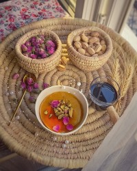 فرنی نارگیلی با شیره انگور