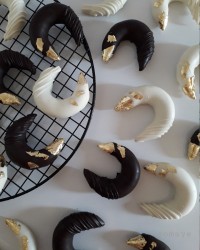 شیرینی ماهک