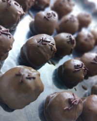 شیرینی توپک نارگیلی