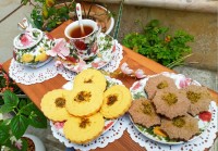 شیرینی سنتی سه آرد