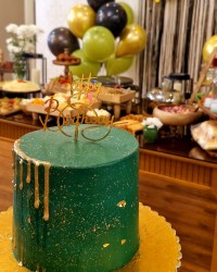 کیک خامه ای اسفنجی ..