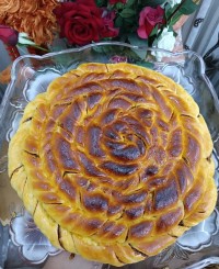 نان رول خرمایی