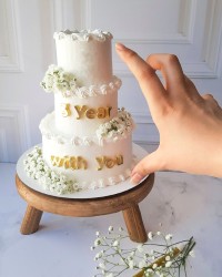 کیک سه طبقه