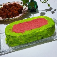 کیک مخملی و ماست