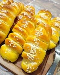 نان با مغز سیب و دارچین