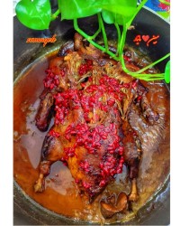 غاز و اردک شکم پر مازندرانی به دوروش