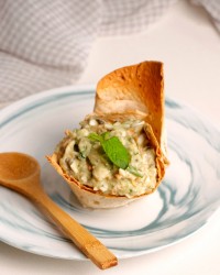 سالاد آووکادو و تخم مرغ