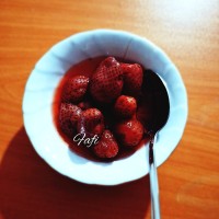 کمپوت توت فرنگی