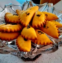 شیرینی میان پر تقدیم به دیدگان زیباتون