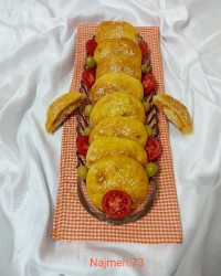 پیراشکی مرغ و سبزیجات