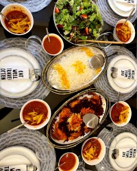 دوستانه زرشک پلو با مرغ خورشت قیمه جاتون سبز