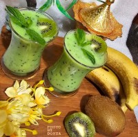 اسموتی کیوی و موز