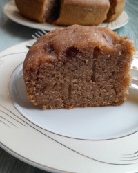 کیک دارچینی کشمشی