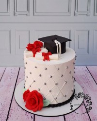 کیک فارغ التحصیلی