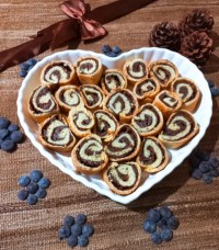 نان رولی مغز دار