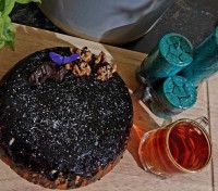 کیک شکلاتی دو تخم مرغی