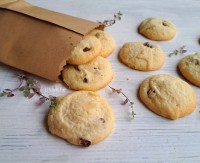 شیرینی کشمشی وکباب تابه ای ترش