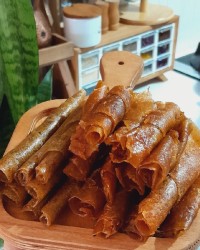 لواشک زرد آلو وگوچه سبز (آلو)