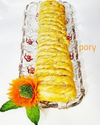 پیراشکی باخمیر هزارلاشورینی