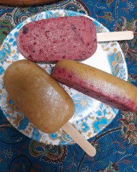 بستنی دو رنگ موز وگیلاس